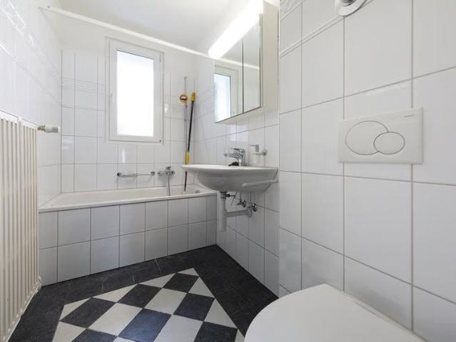 1 Zimmer, 34 m², 4. Stock