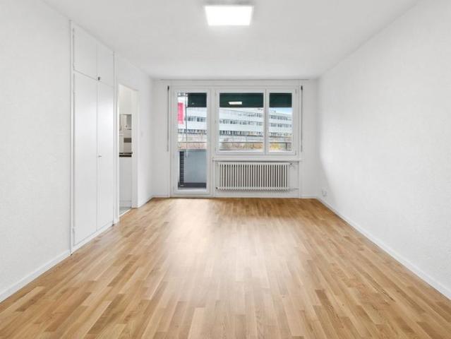1 Zimmer, 34 m², 4. Stock