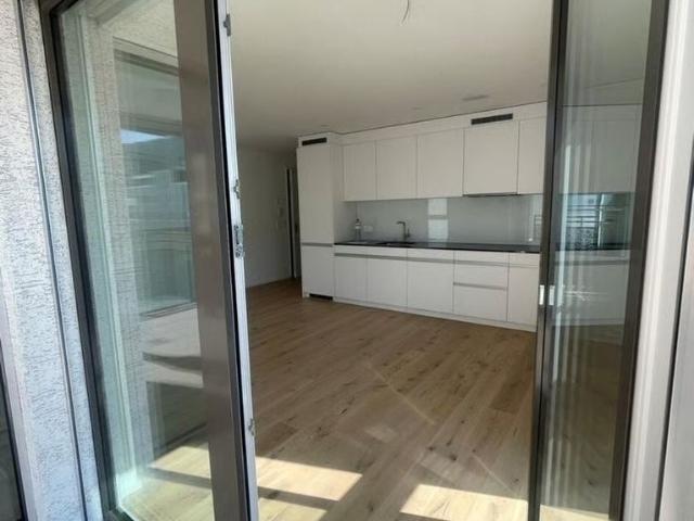 1 Zimmer, 38 m², 4. Stock