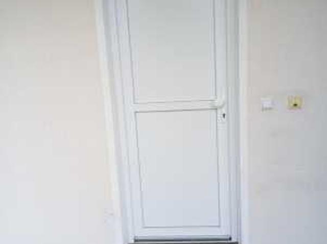 1 Zimmer Wohnung mit Terrasse WBS erforderlich