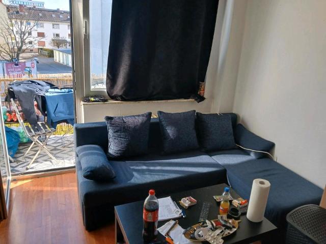 1 Zimmer Wohnung mit Balkon