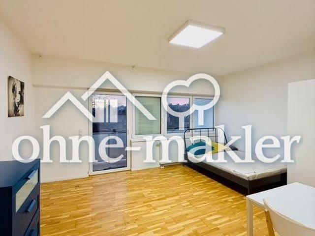 1 Zimmer Wohnung mit Balkon, möbliert, langfristig