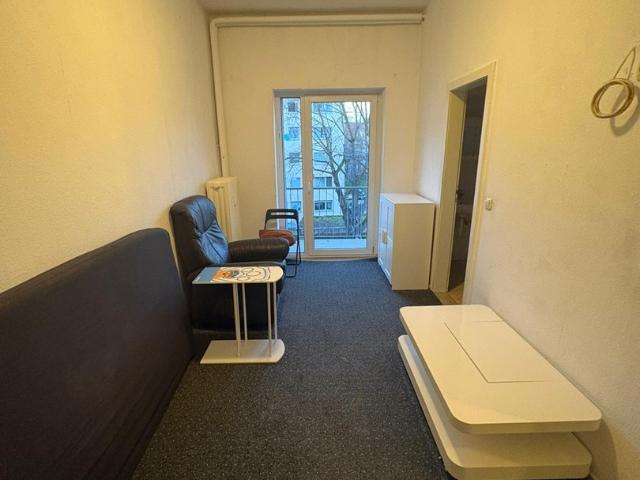 1 Zimmer Wohnung + Balkon