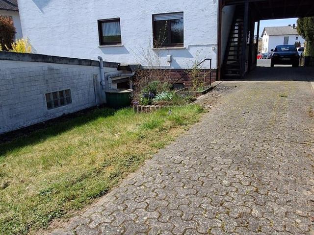1 Zimmer Wohnung Souterrain