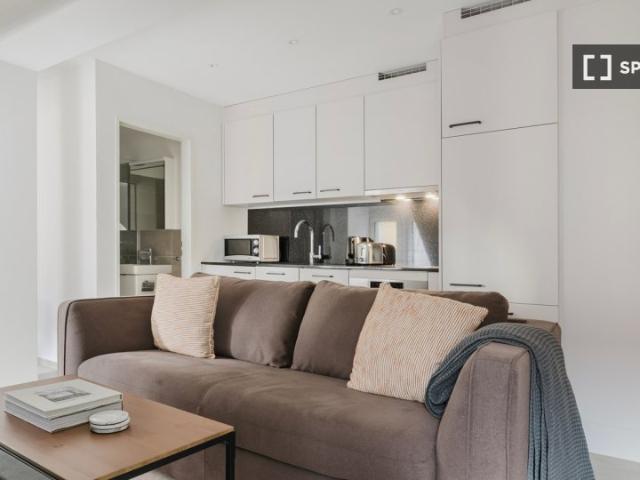 1 Zimmer Wohnung zu vermieten in Sihlfeld, Zürich