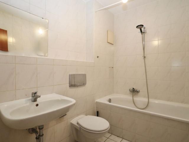 1 Zimmer • Chemnitz • Uni Nähe • Einbauküche • Balkon • Studenten Wohnung • Lutherviertel ID: 572