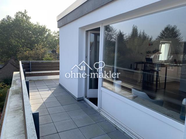 1 Zimmer Penthouse mit TG, 2. OG, saniert, gut vermietet mit Rendite Potential