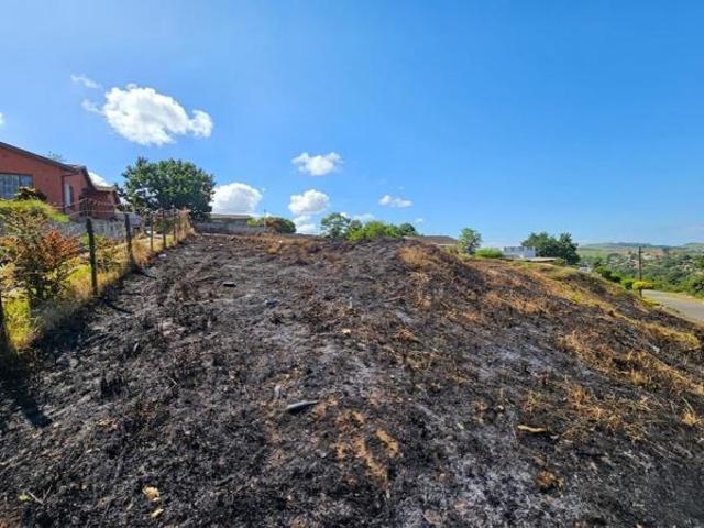 1 040 m² Land available in High Ridge