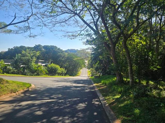 1 040 m² Land available in Simbithi Estate
