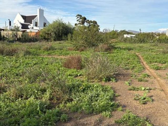 1 041 m² Land available in Prince Albert