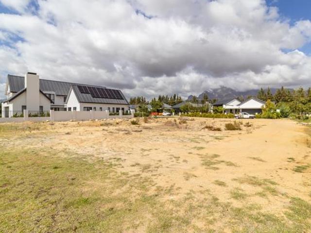 1 045 m² Land available in Pearl Valley Golf & Country Estate