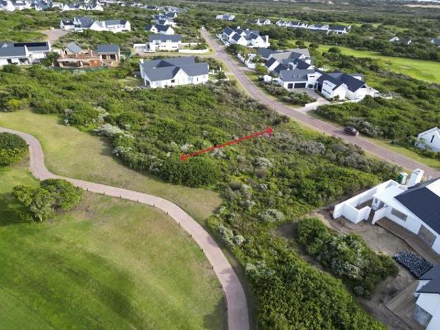 1 046 m² Land available in St Francis Bay Village