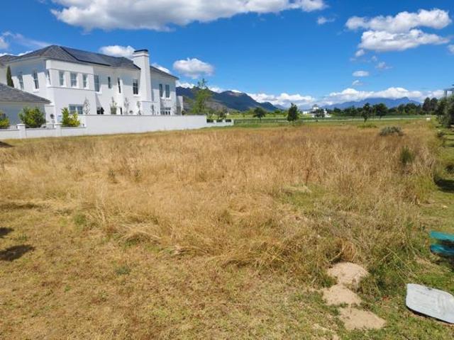 1 049 m² Land available in Val de Vie Estate