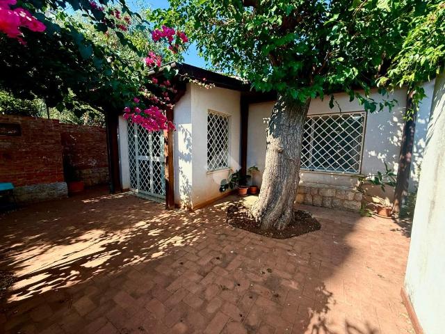 1.050 / mese, 130 Mq Tecnocasa.it 61247376
