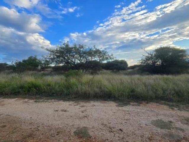 1 051 m² Land available in Bendor