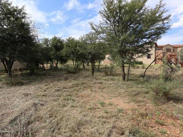 1 058 m² Land available in Broederstroom AH