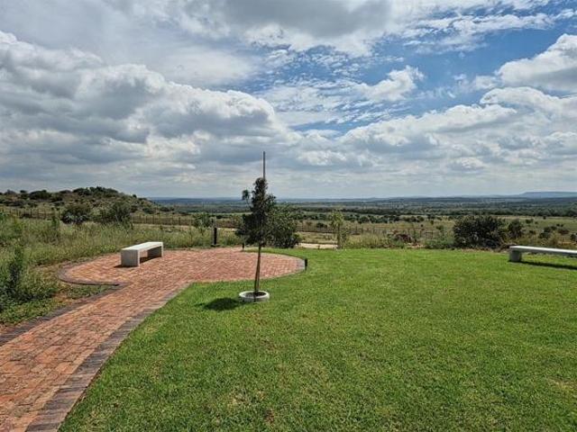 1 067 m² Land available in Potchefstroom Central