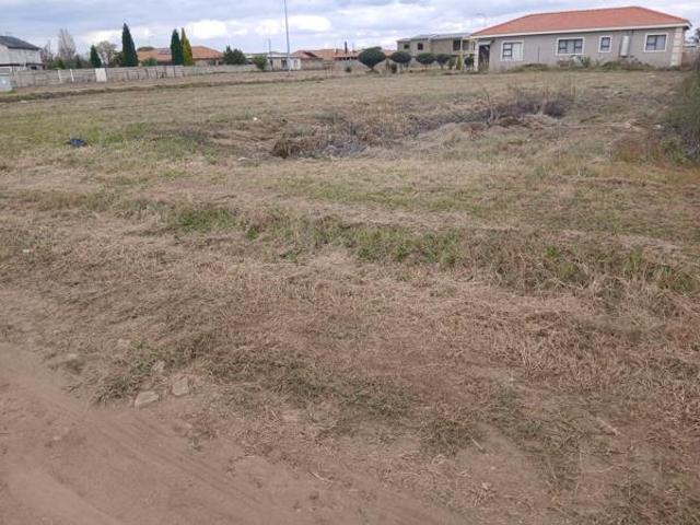 1 069 m² Land available in Riversdale