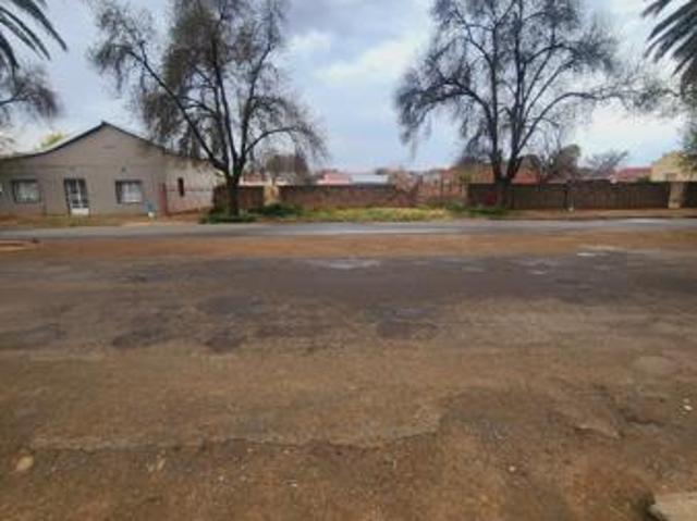 1 071 m² Land available in Aliwal North