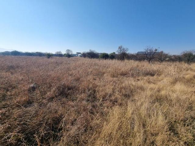 1 077 m² Land available in Ifafi