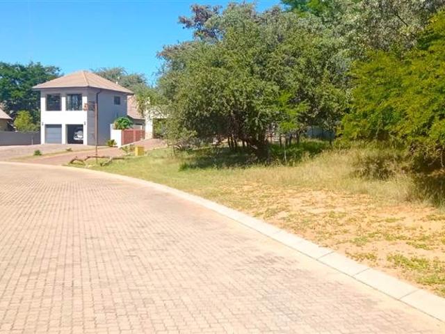 1 082 m² Land available in Koro Creek Golf Estate