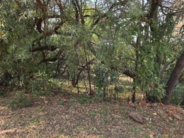 1 085 m² Land available in Kosmos Ridge Estate