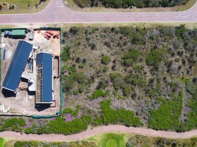 1 090 m² Land available in St Francis Links Golf Estate