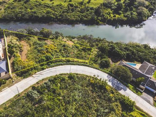 1 096 m² Land available in Gonubie