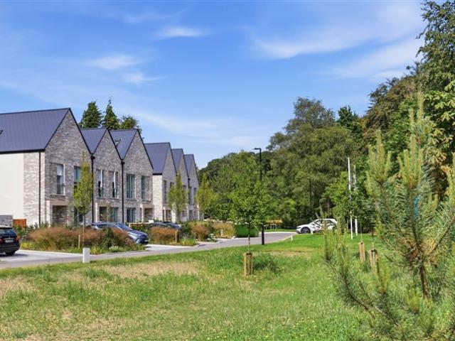 1,099,950 | 9 Black Cap Grove, Auburn Woods, Malahide, County Dublin Brophy Estates 5015 MyHome. Ie Residential