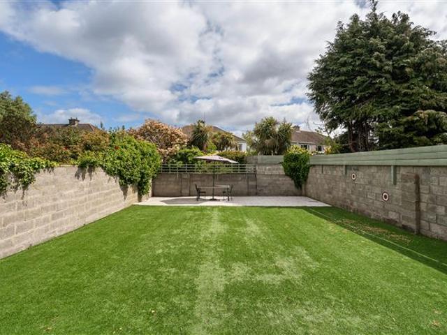 1,000,000 | 104 Ludford Road, Dundrum, Dublin 16 Lynam Auctioneers & Estate Agents 5005 MyHome. Ie Residential