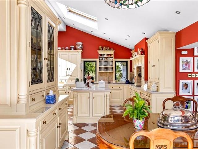 1,000,000 | Heather Lea, Ross Road, Screggan, Tullamore, Co. Offaly DNG Kelly Duncan 4998 MyHome. Ie Residential