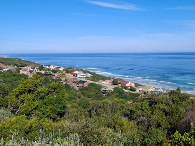 1 000 m² Land available in Blue Horizon Bay