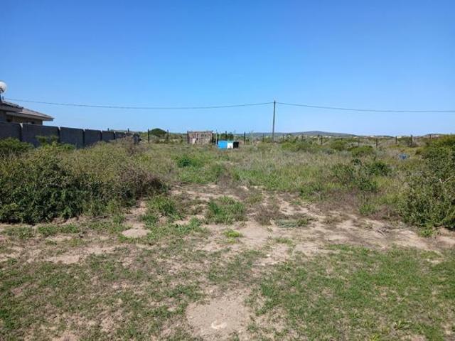 1 000 m² Land available in Colchester