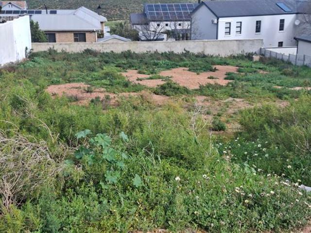 1 000 m² Land available in Fairway Heights