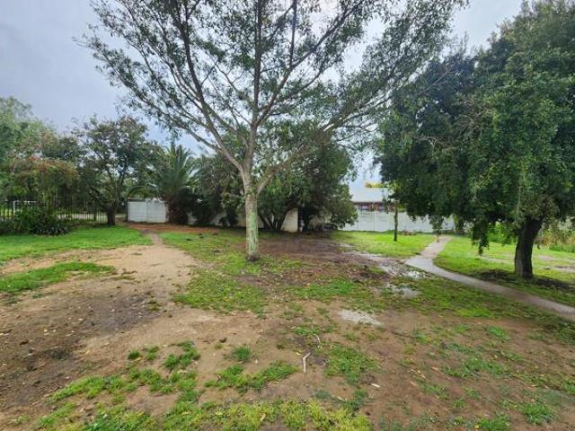 1 000 m² Land available in Swellendam