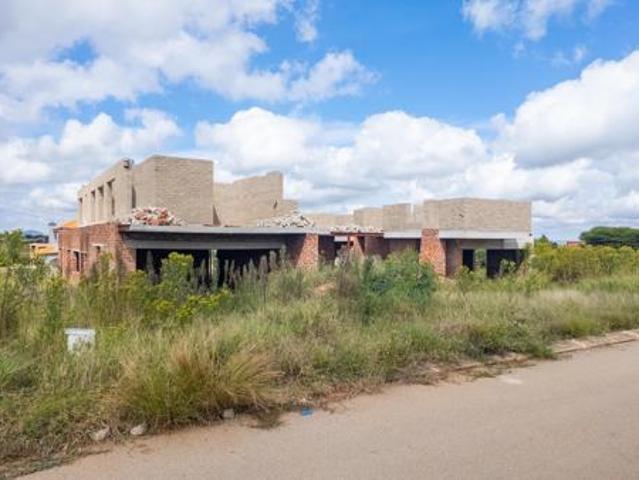 1 000 m² Land available in Serala View