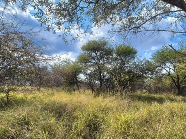 1 004 m² Land available in Euphoria Golf Estate