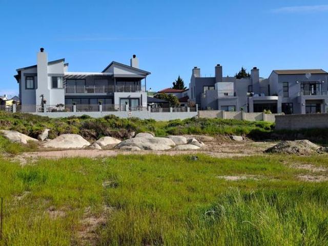 1 013 m² Land available in Myburgh Park