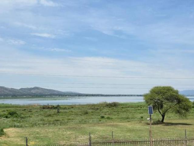 1 013 m² Land available in Melodie