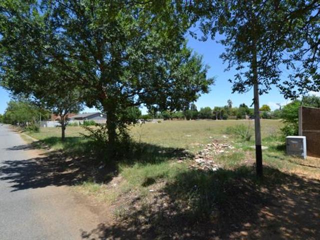 1 010 m² Land available in Odendaalsrus