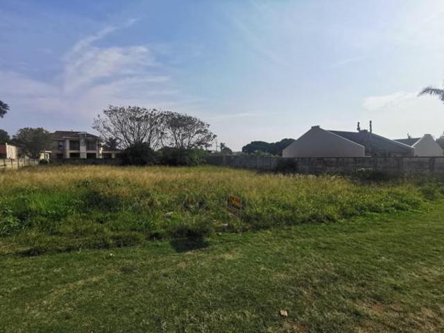 1 011 m² Land available in Gonubie