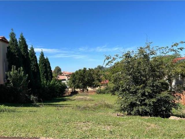 1 018 m² Land available in Birdwood Estate