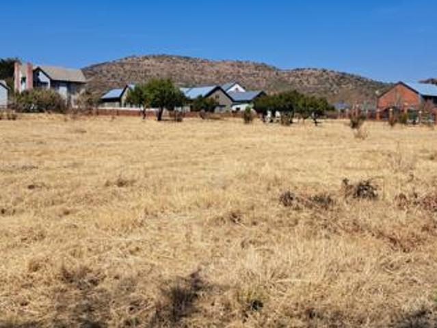 1 023 m² Land available in Hartbeespoort Outlying