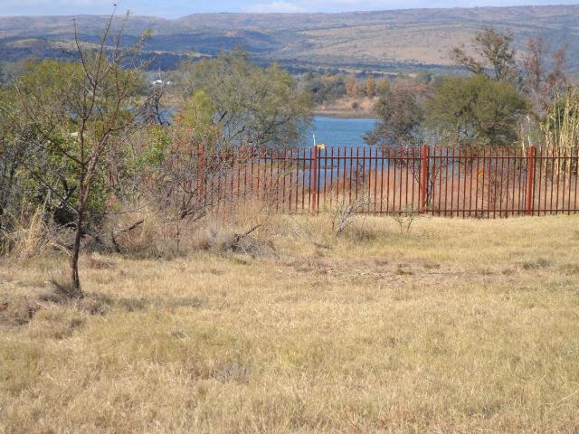 1,028m² Vacant Land For Sale in Buffelspoort Eco Estate
