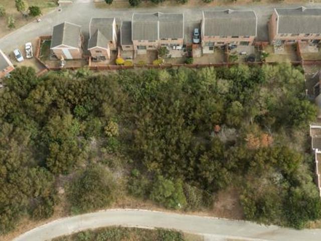 1 034 m² Land available in Lovemore Park