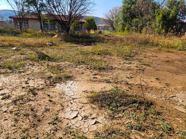1 034 m² Land available in Zeerust