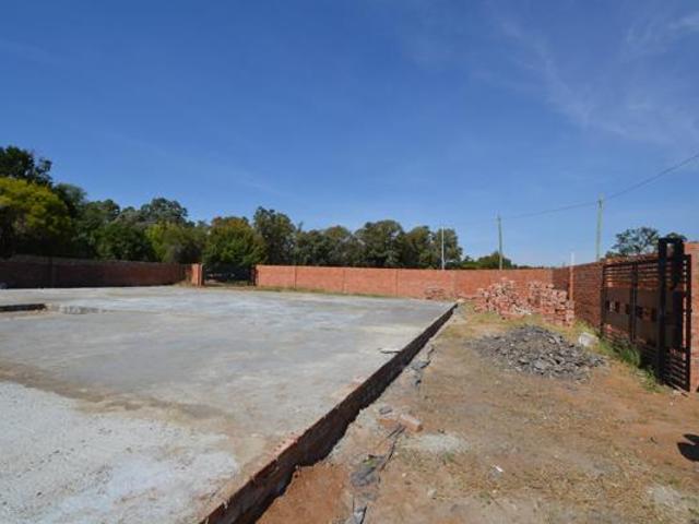 1 038 m² Land available in Odendaalsrus