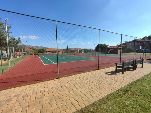 1 140 m² Land available in Birdwood Estate