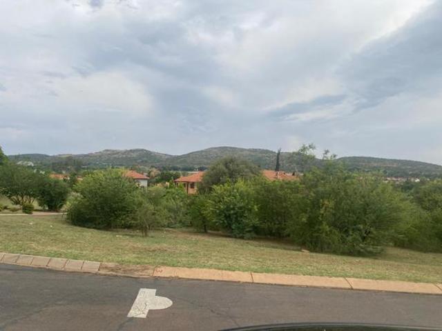 1 148 m² Land available in Birdwood Estate