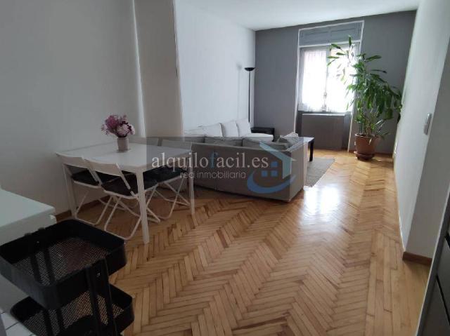 | 1.150 €, 55 m²
